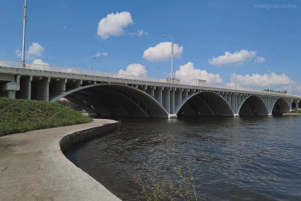 Архитектура города Екатеринбурга, в котором оказывается услуга вытрезвления на дому